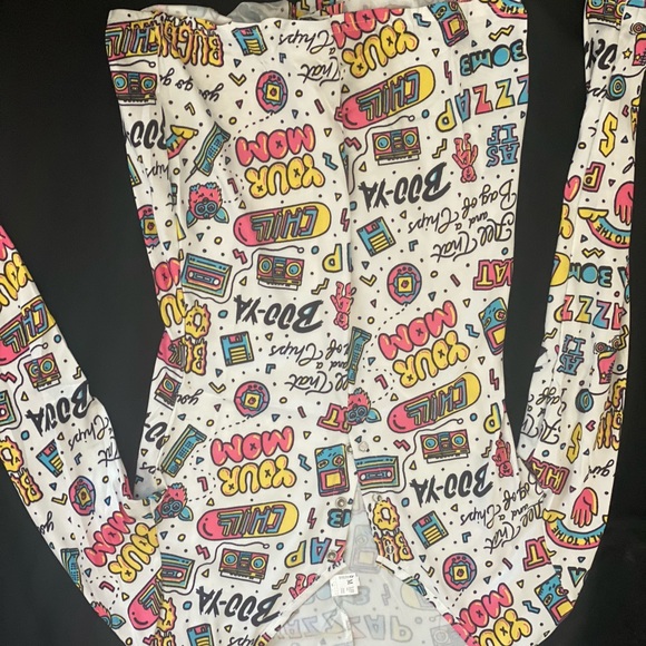 Don’t talk to me onesie - Picture 2 of 2